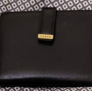 Vintage 90’s Authentic Coach Black Leather Wallet